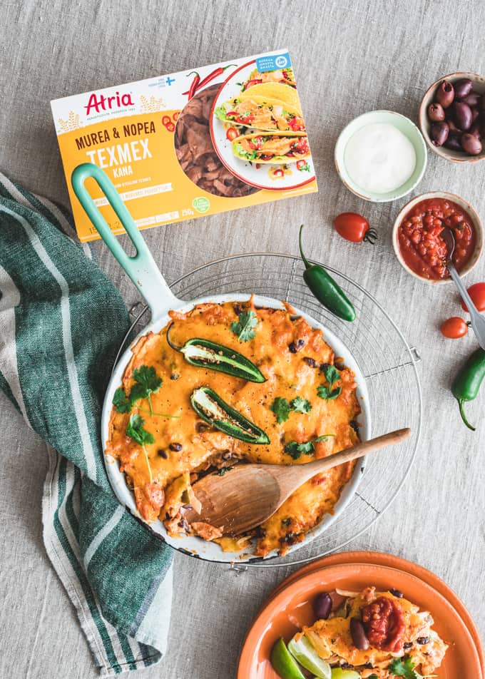 enchilladapannu, atria murea ja nopea kana texmex, kanaenchilladas, enchilladasresepti, nopea texmex-arkiruoka, alle 20 minuutin arkiruoka