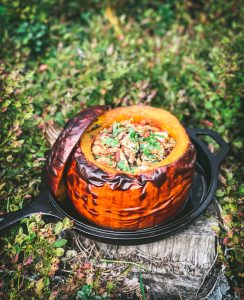 peurapata kurpitsassa, mitä tehdä jättikurpitsasta, riistapata kurpitsassa, peurapata, peurareseptejä