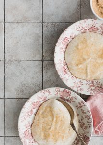raparperivispipuuro kermavaahdolla, raparperivispipuuro, vispipuuro kermavaahdolla