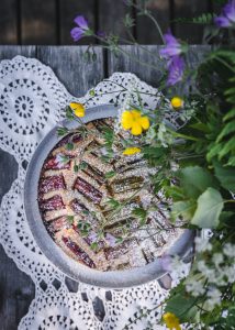 raparperi-ricottakakku, raparperikakku, ricottakakku, mitä tehdä raparperista, raparperijälkiruoka